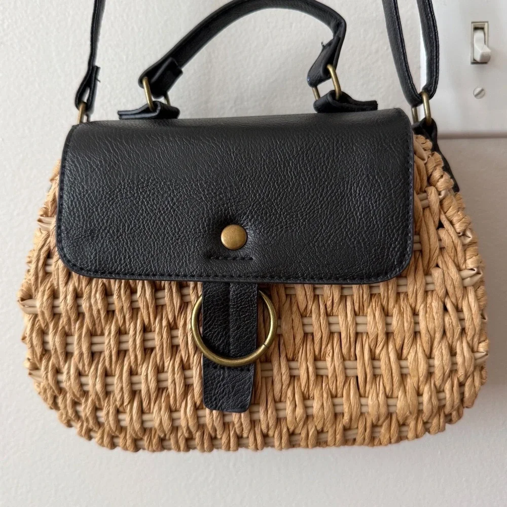 Beach by Matisse Woven Shoulder Straw Bag Womens Boho Summer Vacation Festival